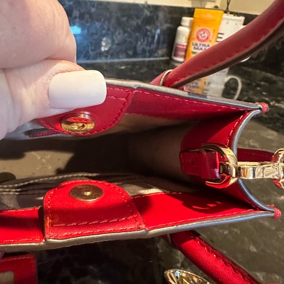 Michael Kors small bag and wallet - Picture 2 of 5